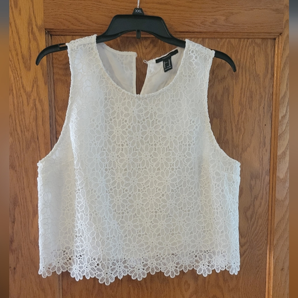 NWT forever 21 cropped lace tank
